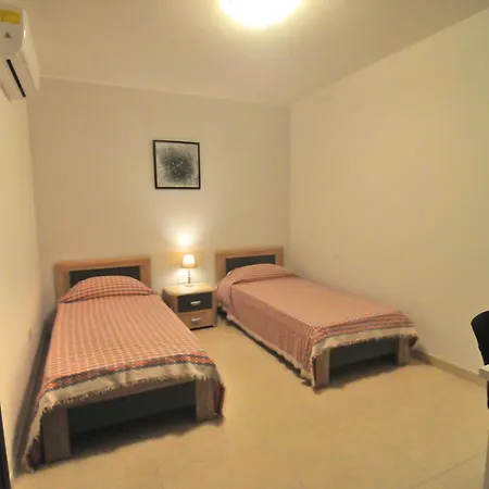 Superior Lungomare * كْسْليندي